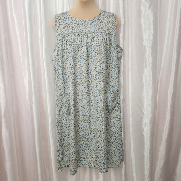Source Unknown Other - Vintage Style Blue Floral Sleeveless Nightgown 2X